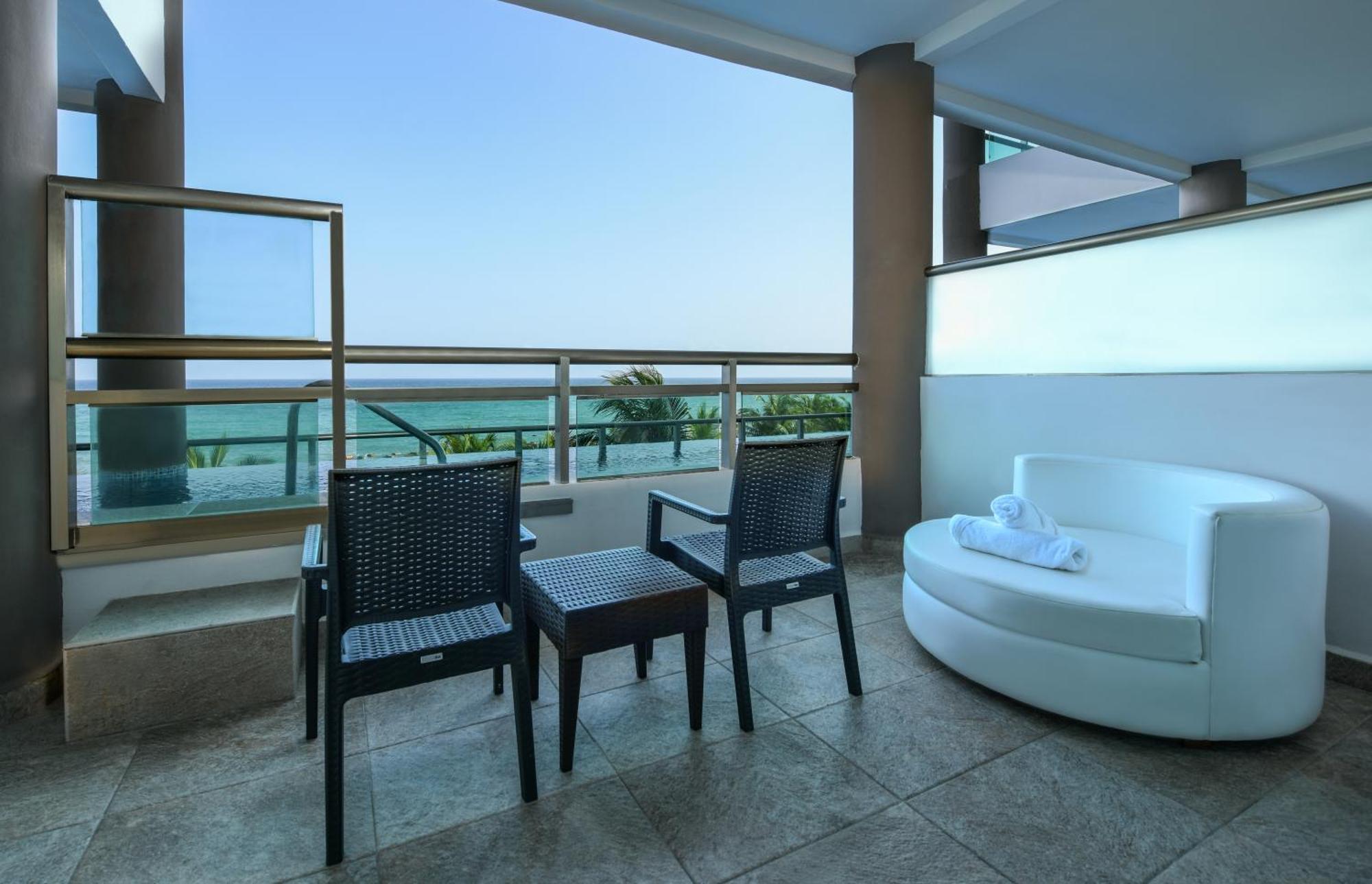 Generations Riviera Maya Family Resort Catamaran, Water Park & More Inclusive Puerto Morelos Exterior foto